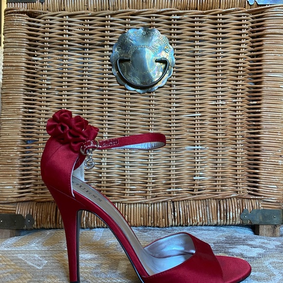 GUESS Red Satin Ankle Strap Heels - Picture 6 of 8